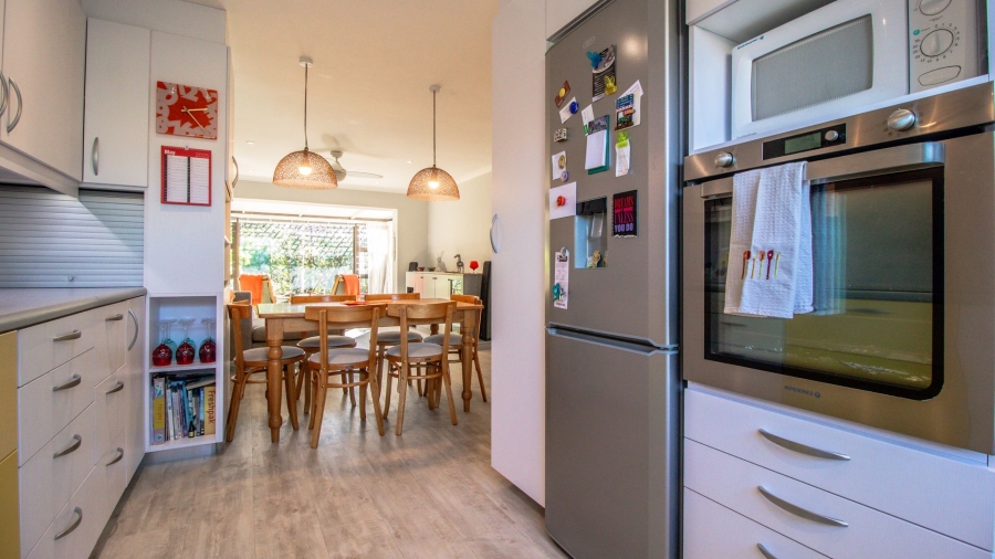 2 Bedroom Property for Sale in Pinelands Western Cape